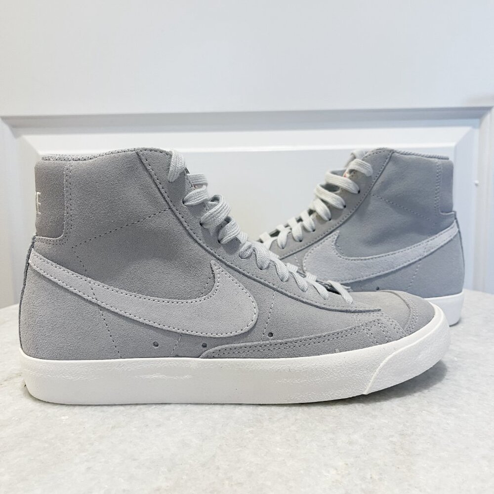Like-New Nike Blazer Mid '77 Suede Wolf Grey Sneakers, Men's 6.5